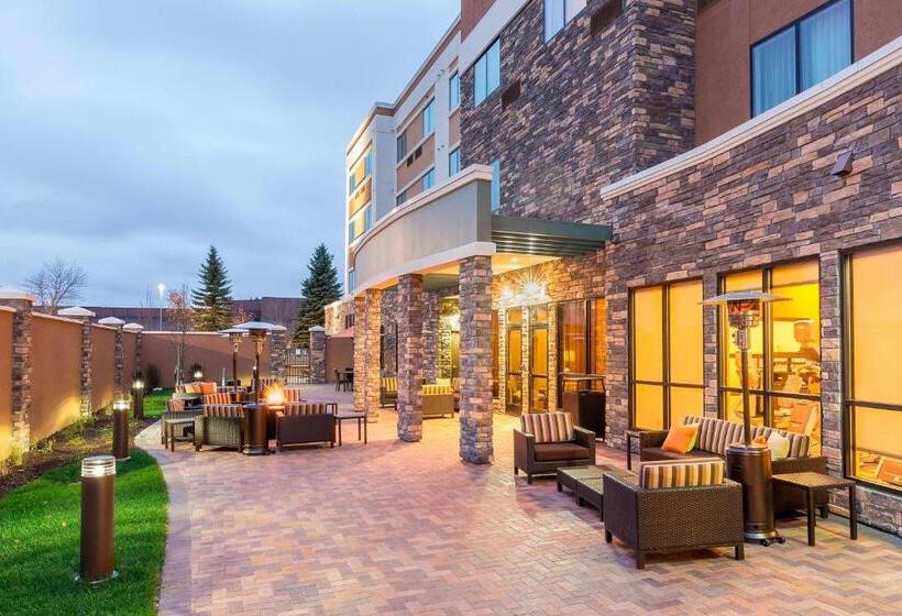 فندق Courtyard By Marriott Bismarck North