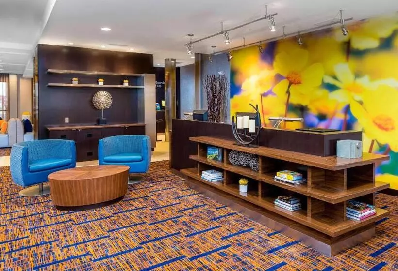 酒店 Courtyard By Marriott Bismarck North