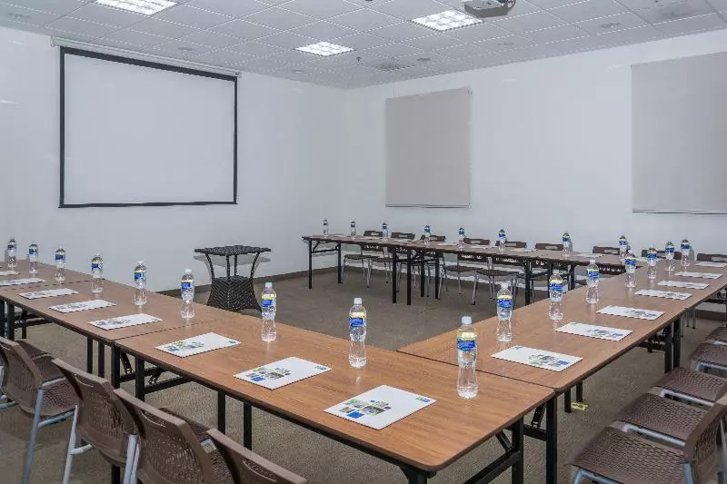 هتل Holiday Inn Express Tegucigalpa, An Ihg