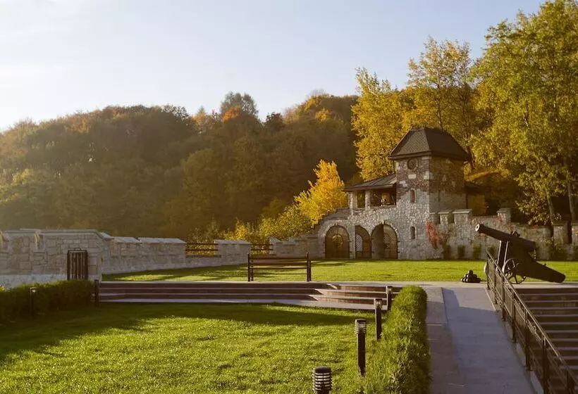 فندق Kavalier Boutique