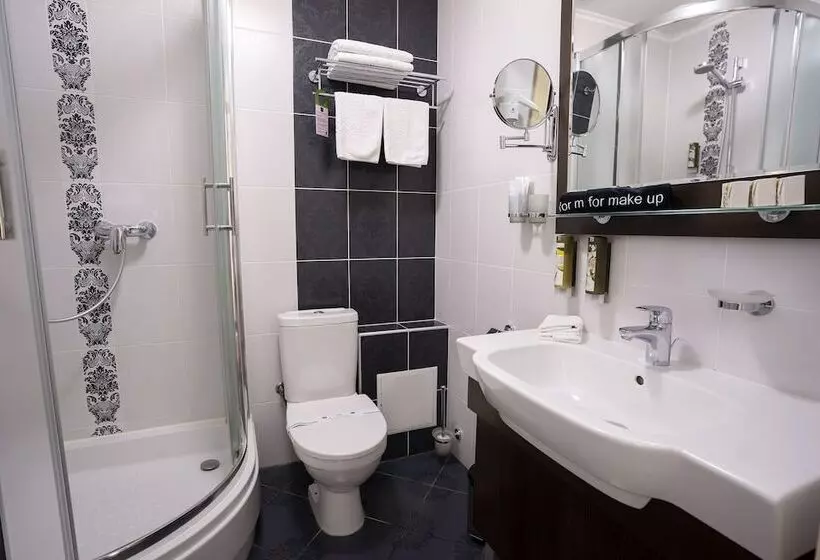 فندق Kavalier Boutique