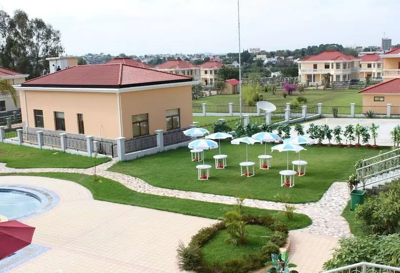 هتل Madagascar Golden Peacock