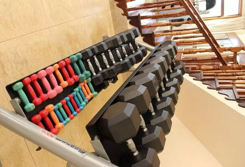 هتل Madagascar Golden Peacock