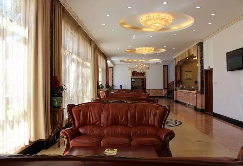 هتل Madagascar Golden Peacock