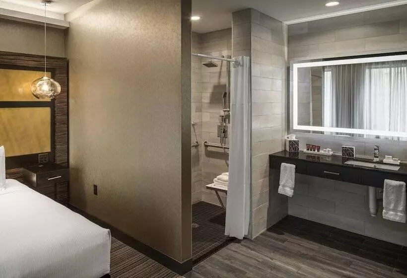 ホテル Metropolitan At The 9, Autograph Collection