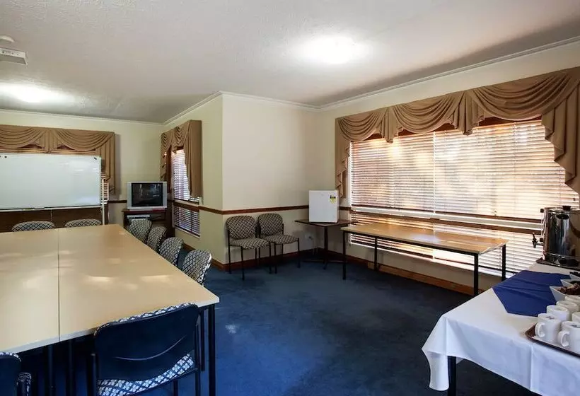 Nightcap At Federal Hotel Toowoomba