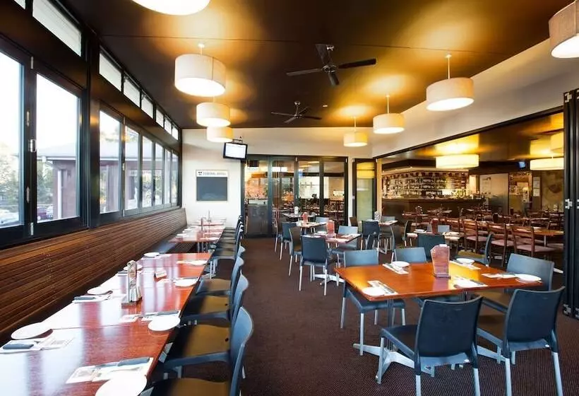 Nightcap At Federal Hotel Toowoomba