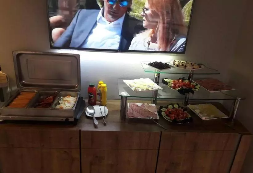 هتل Oxigen Petrosani