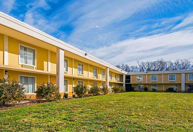 酒店 Quality Inn & Suites