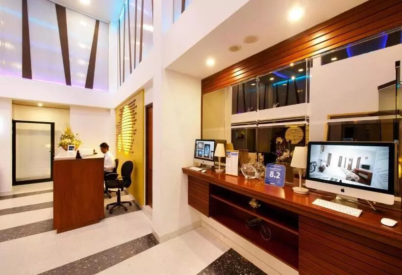 호텔 The Ocean Colombo