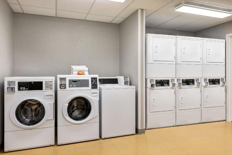 Отель Towneplace Suites By Marriott Harrisburg West/mechanicsburg