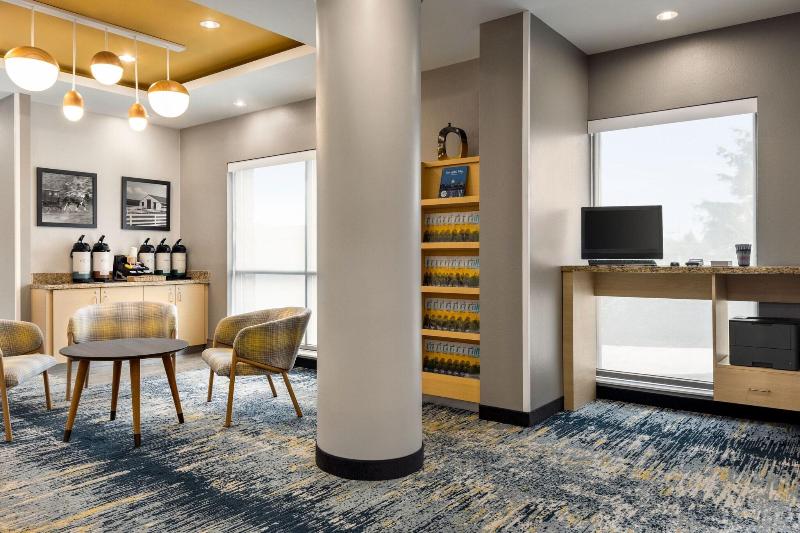 Отель Towneplace Suites By Marriott Harrisburg West/mechanicsburg