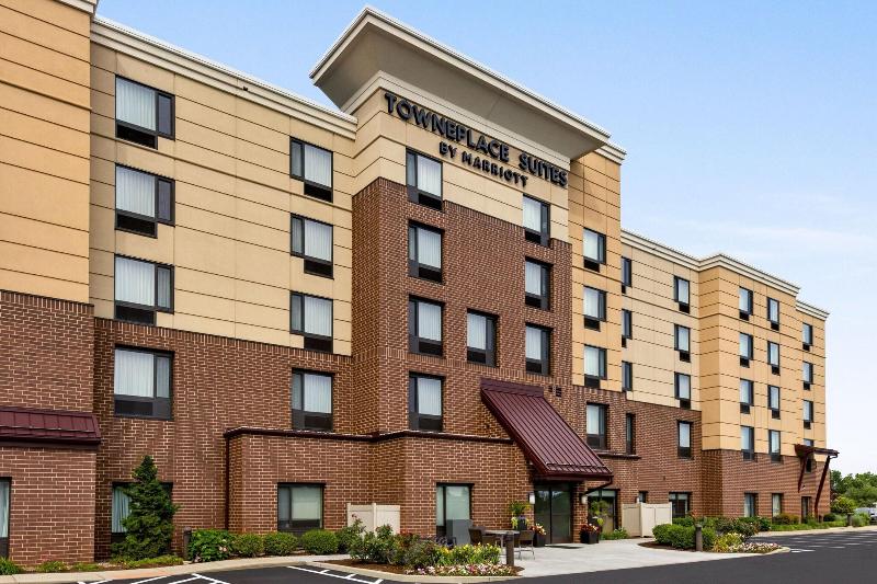 Отель Towneplace Suites By Marriott Harrisburg West/mechanicsburg
