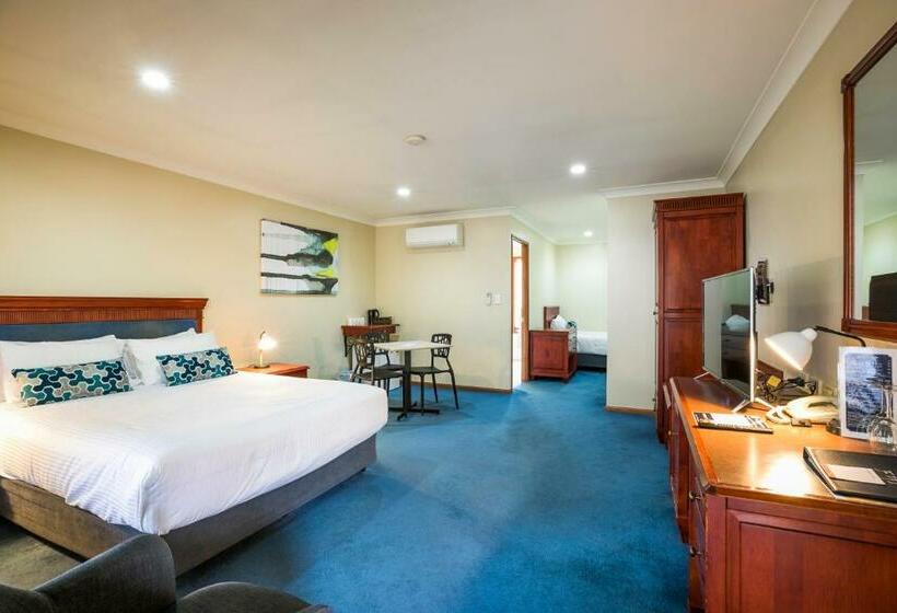 Nightcap At Federal Hotel Toowoomba