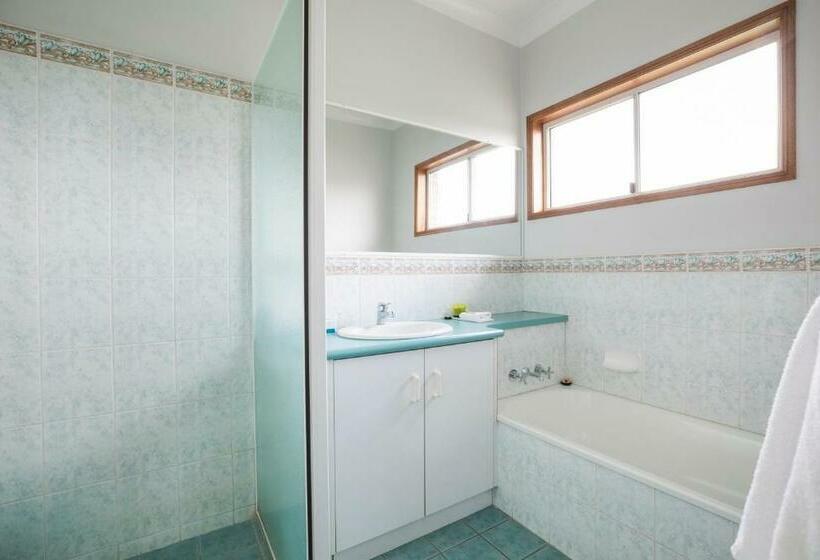 Nightcap At Federal Hotel Toowoomba