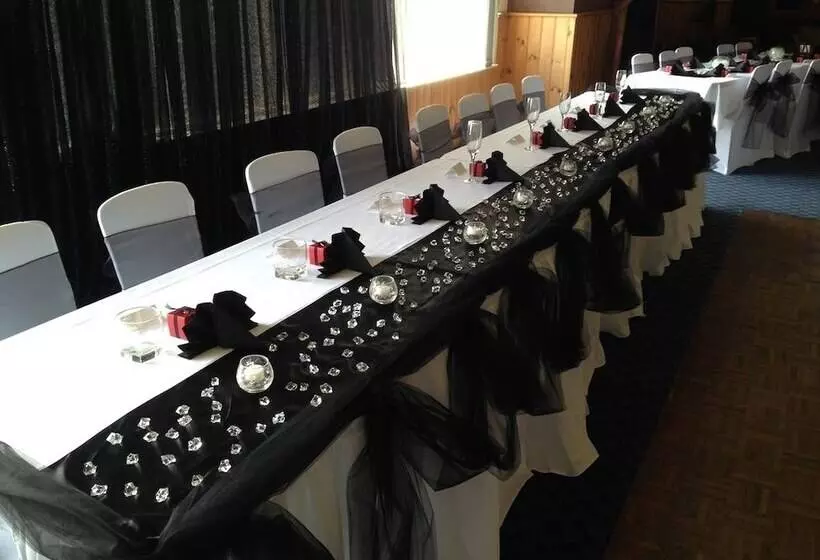 The Menai Hotel Motel