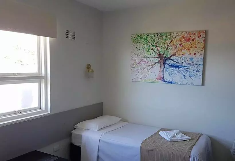 The Menai Hotel Motel