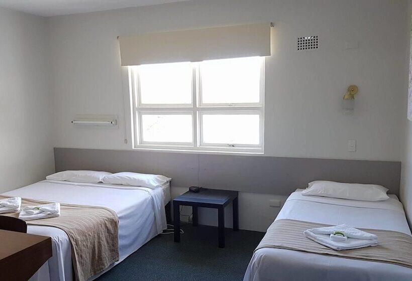 The Menai Hotel Motel