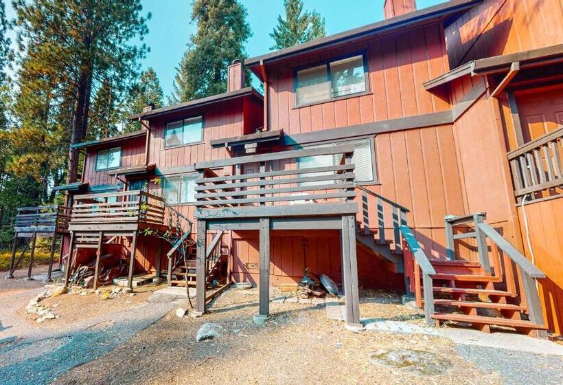 酒店 Wine & Woods Retreat