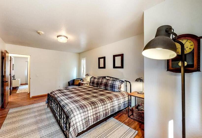 酒店 Wine & Woods Retreat