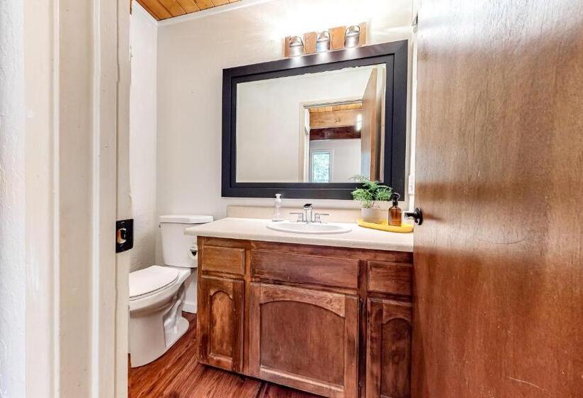 酒店 Wine & Woods Retreat