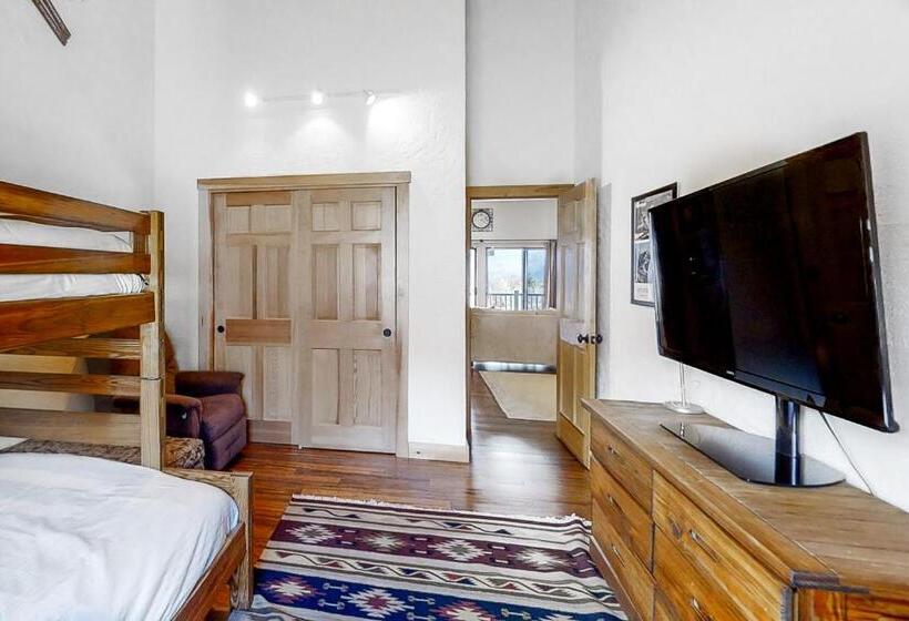 בית מלון כפרי Linderhof Mountainside 12