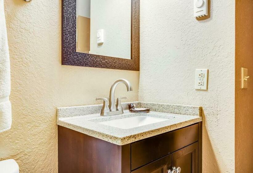 فندق 86 Pole Bridge Condominium