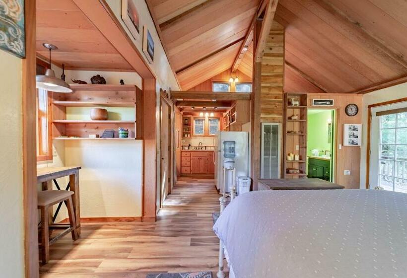 Отель Dear Ol  Dad S Cabin