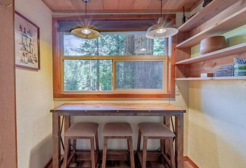 Отель Dear Ol  Dad S Cabin