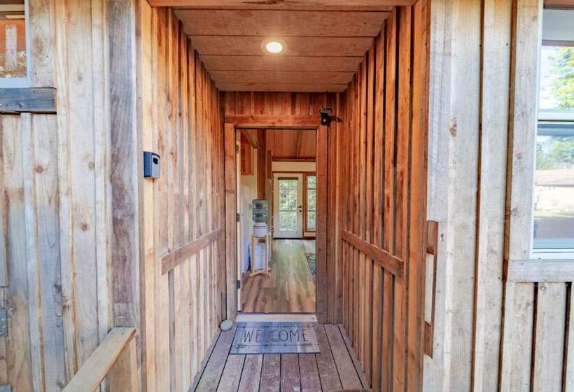 Отель Dear Ol  Dad S Cabin