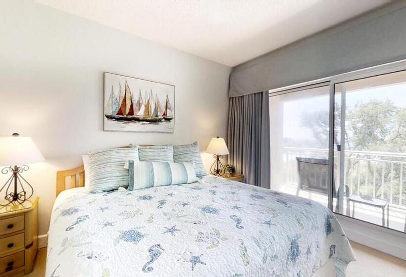 هتل Hampton Place 5501