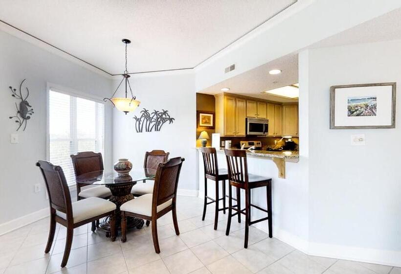 هتل Hampton Place 5501