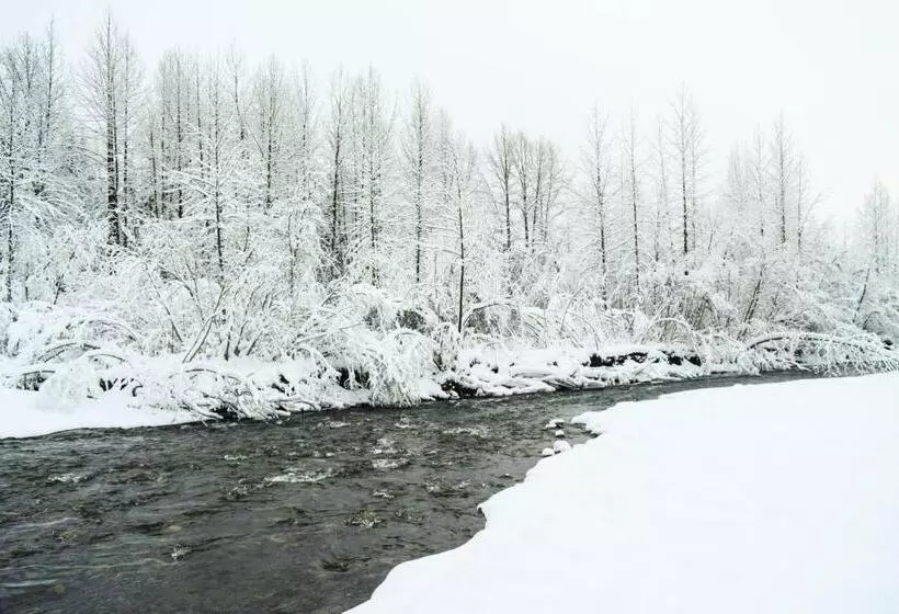 Hotelli Jewel Chalet