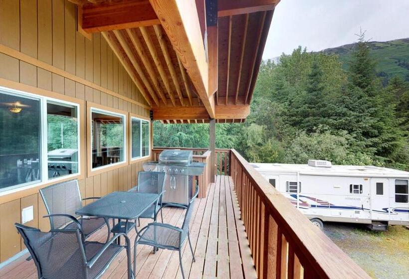 Отель Jewel Chalet