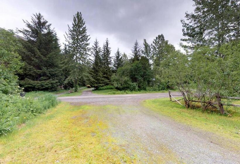 Отель Jewel Chalet