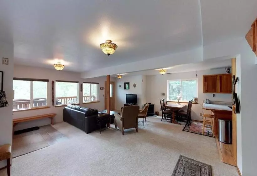 Hotelli Jewel Chalet