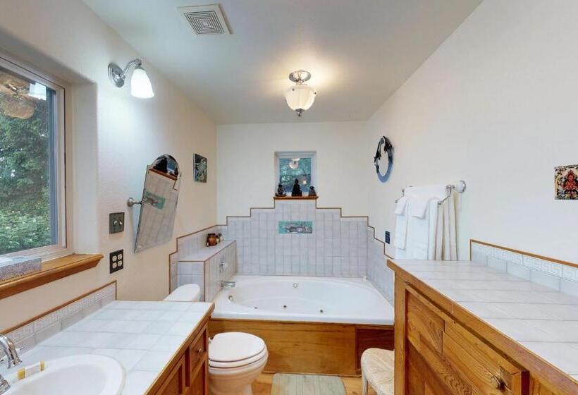 Отель Jewel Chalet