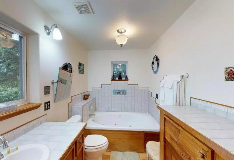 Hotelli Jewel Chalet