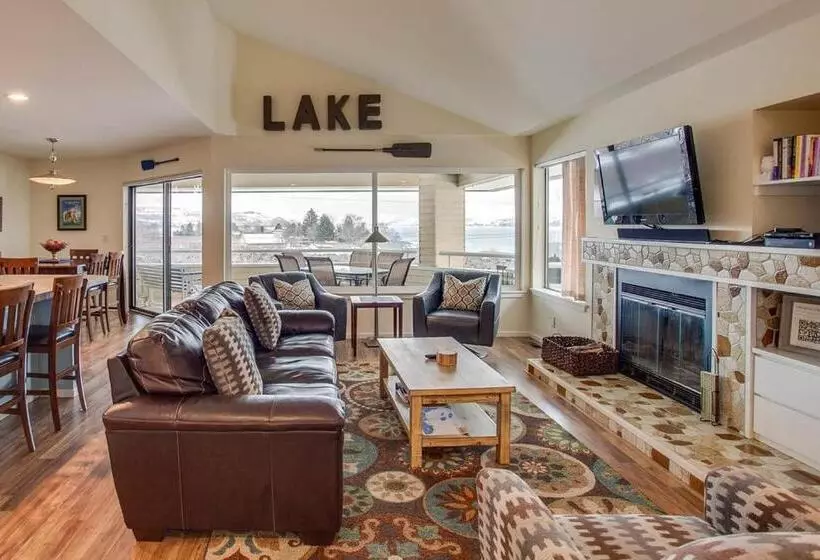 ホテル Wapato Point Halmalka Condo 511a