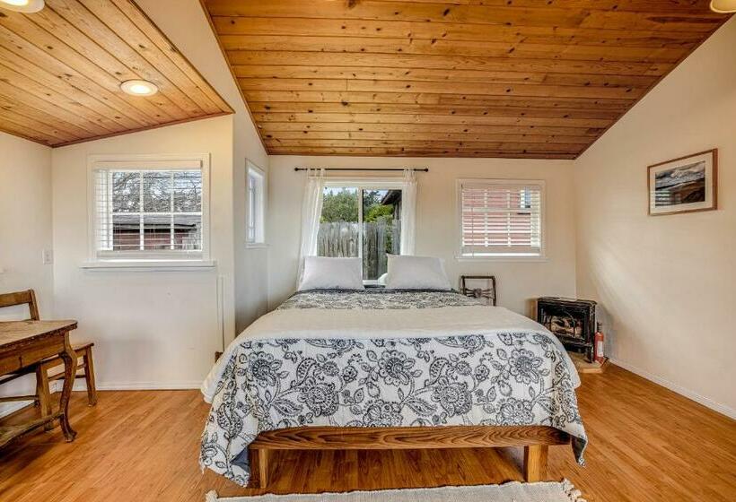 Отель Caspar S Little Retreat