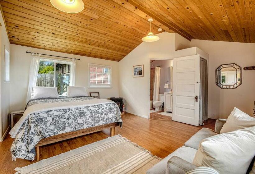 Отель Caspar S Little Retreat