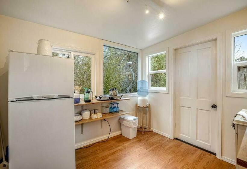 Отель Caspar S Little Retreat