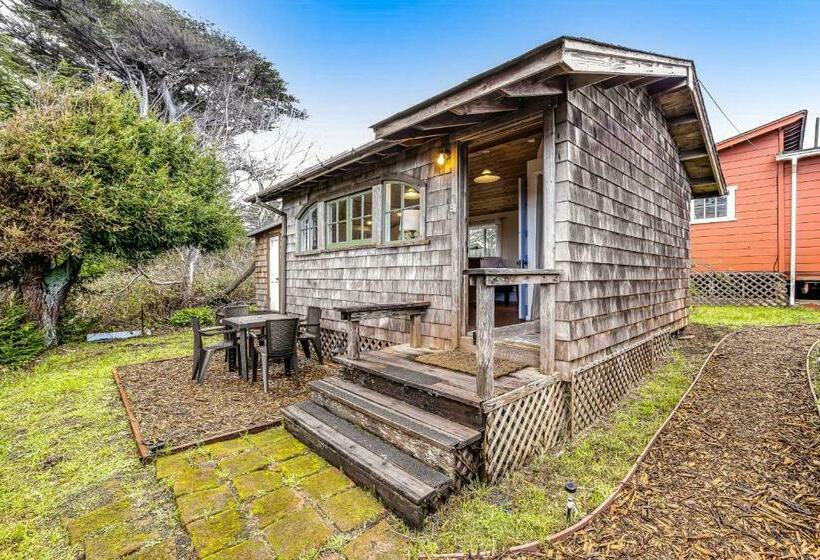 Отель Caspar S Little Retreat