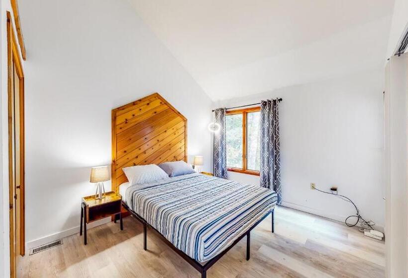 Отель Mountainside Oasis