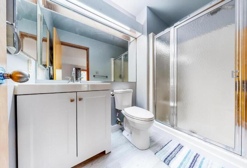 Отель Mountainside Oasis