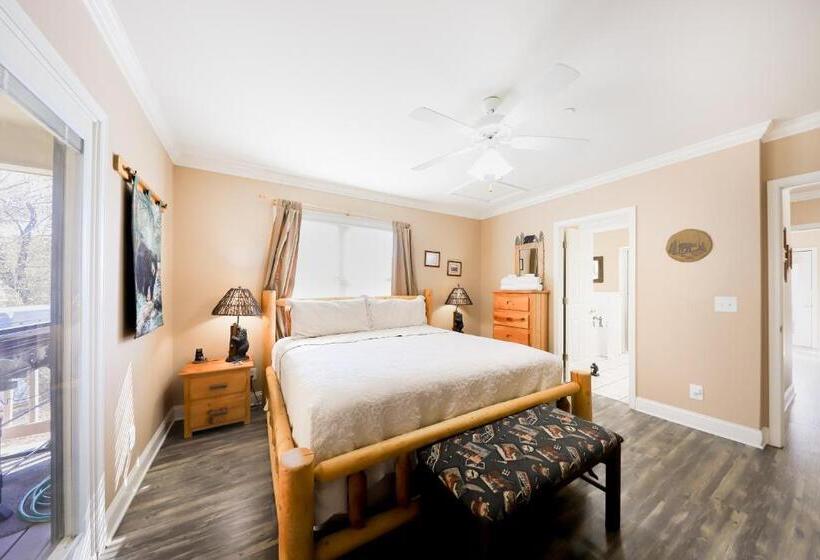 호텔 The Bears Den