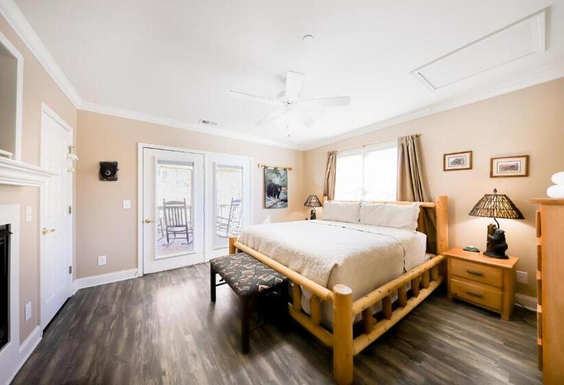 호텔 The Bears Den