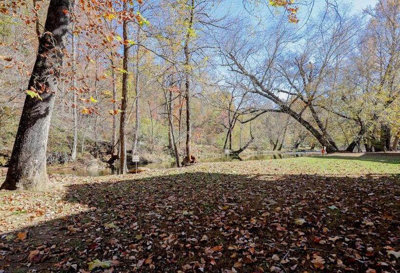 호텔 The Bears Den