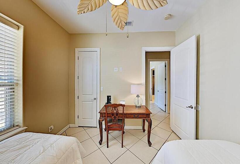 فندق The Waves #a1