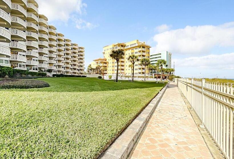 호텔 Golden Arms 111